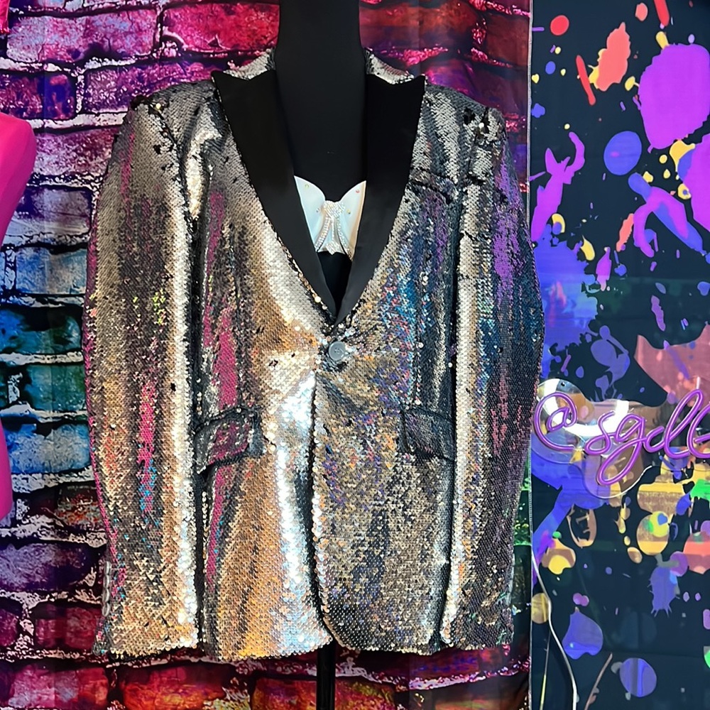 EUC Unisex Silver Sequined Blazer/Coat